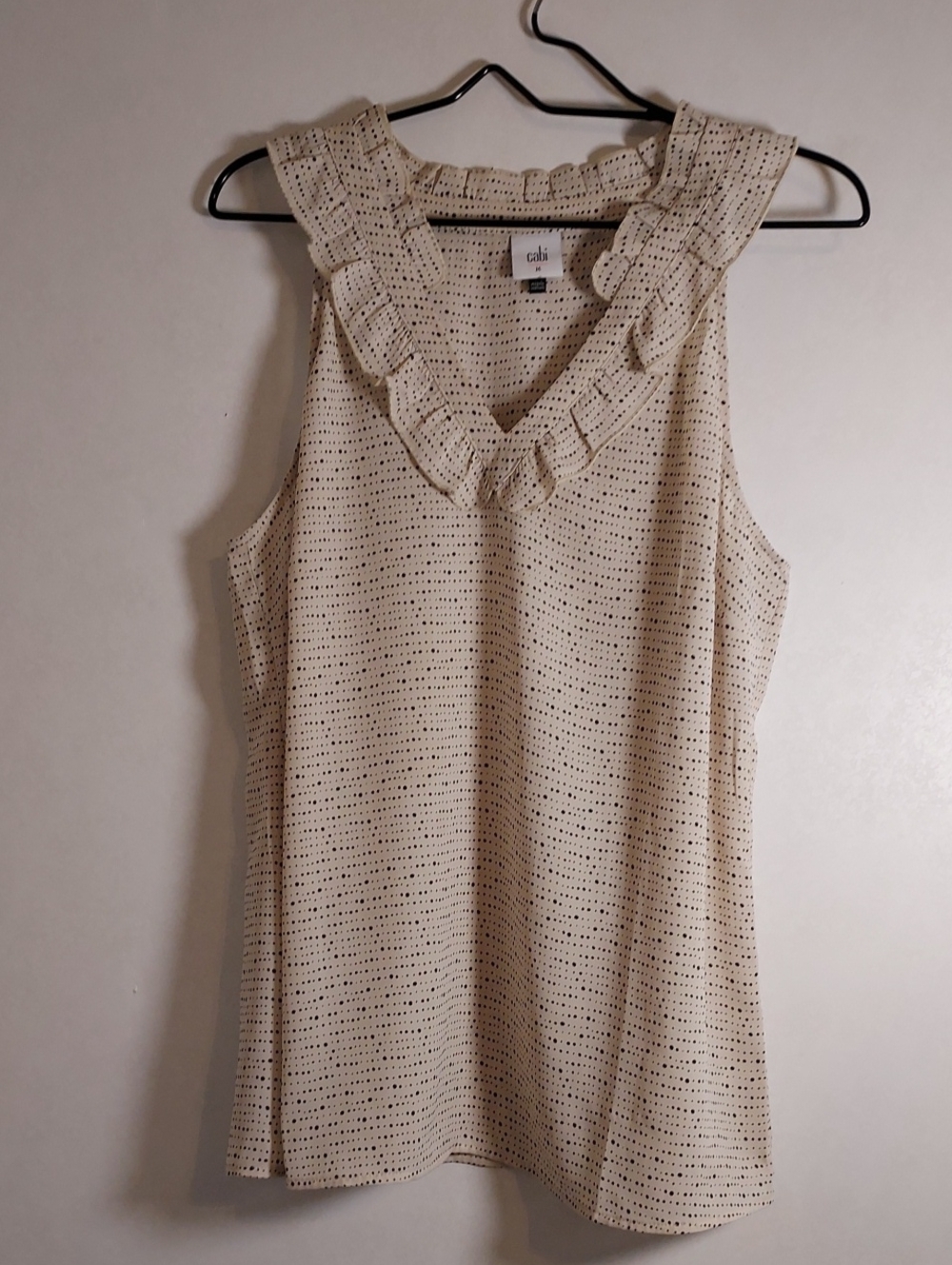 Cabi Ruffle Front Sleeveless TOP - Picture 2 of 7